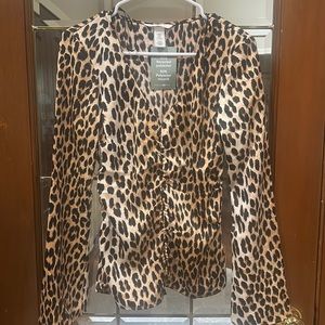 NWT H&M Women’s Animal Print V-neck Blouse size XS